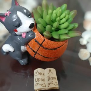Kitty on Ball Pot